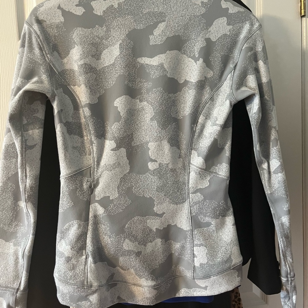 Lululemon sweater